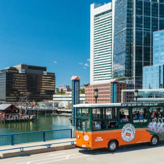 Hop-on Hop-off Boston Old Town Trolley