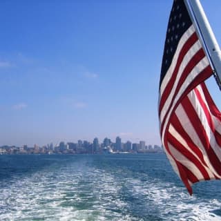 San Diego Harbor: 2-Hour Cruise with Live Guide