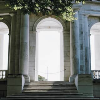 Arlington National Cemetery Guided Walking Tour: Semi-Private