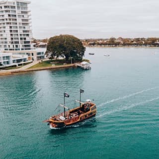 Pirate Ship Lunch Cruise (1.5hr)