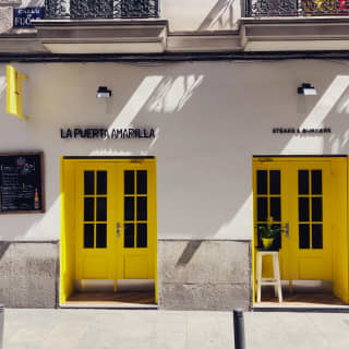 ﻿Hamburger Take Away at La Puerta Amarilla