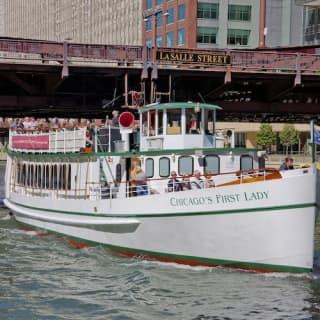 Chicago: Architecture Foundation Center River Cruise aboard Chicago's First Lady