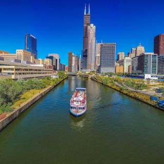 Chicago: Architecture River Cruise from Navy Pier