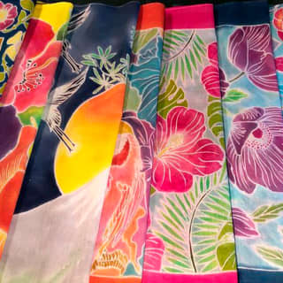Make and paint a Malaysian batik scarf