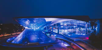 Doppelkegel-Eventlocation in der BMW-Welt