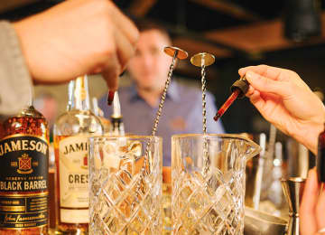 Jameson Cocktail Making Class 4