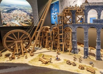 Visita guiada a la Real Casa de Moneda, Centro de Interpretación del Acueducto y Jardín del Rey 5