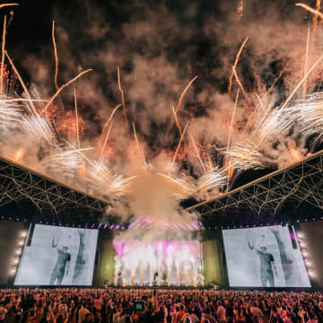 OFFLIMITS Music Festival - Shakira, Jonas Brothers, NE-YO & More 7