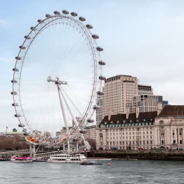 Shrek's Adventure! London + London Eye + Madame Tussauds London 5