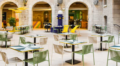 Maison Yellow - Musée de l'Anis et Boutique