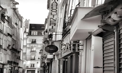 135 Rue Saint-Antoine 2