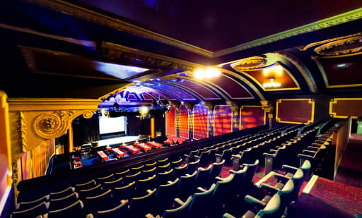 Komedia 2
