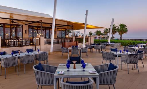 منتجع انتركونتيننتال الفجيرة (InterContinental Fujairah Resort by IHG) 2