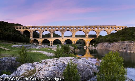 Promenade du Pont du Gard (Rive Gauche) 1
