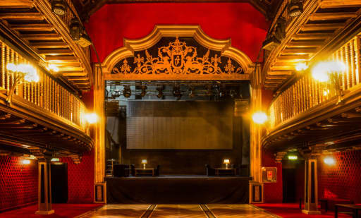 Teatro Magno 1