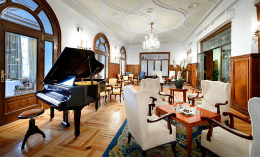 Exe Victoria Palace 2