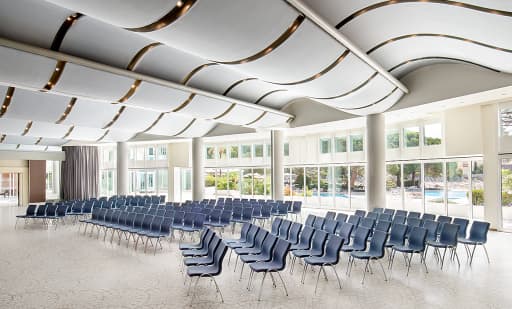 Le Méridien Beach Plaza 2