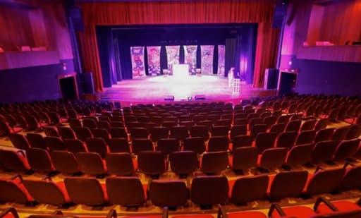 Teatro Margarida Schivasappa 1