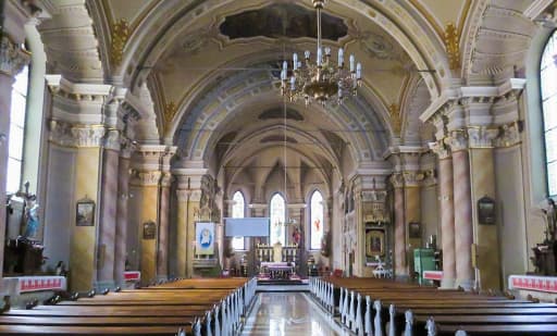 Belvárosi Római Katolikus Szent Péter és Pál Church 1