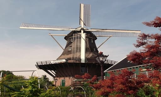 Molen Van Sloten (1990) & Kuiperij Museum - Windmill 1