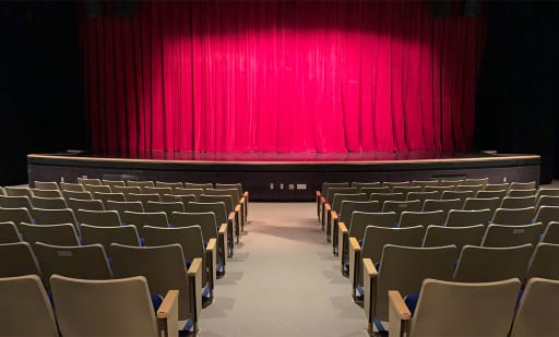 Salle Dina-Bélanger 1