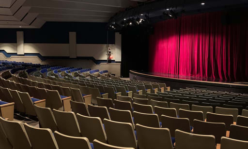 Salle Dina-Bélanger 3