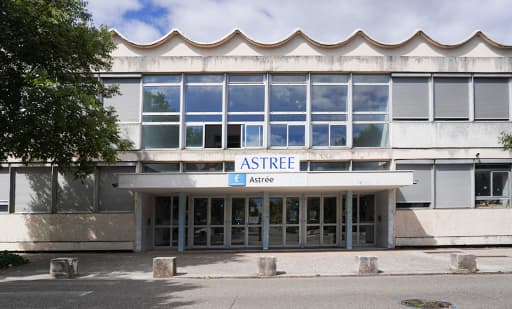 Théâtre Astrée - Université Lyon 1 1