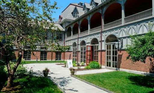 Belcourt of Newport 2