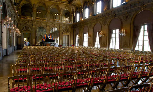 Grands Salons de l'Hôtel de Ville 1