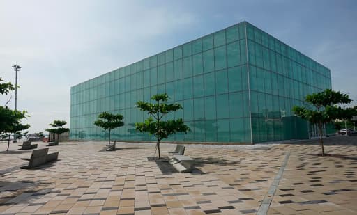 Pabellón de Cristal, Gran Malecón 1