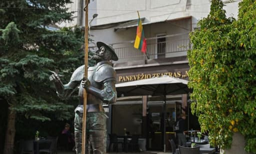 Menas, Panevezio teatras 1