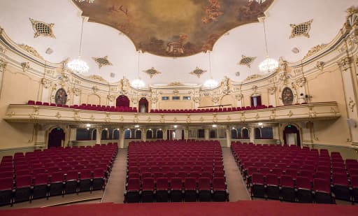 Splendid Palace 6