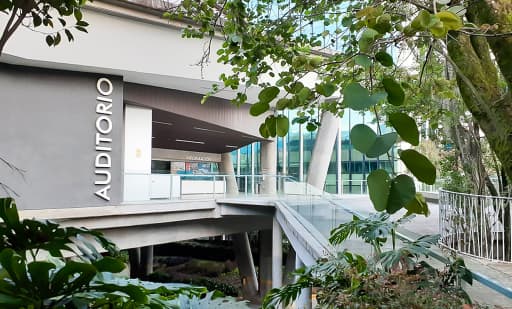 Auditorio la Enseñanza 1