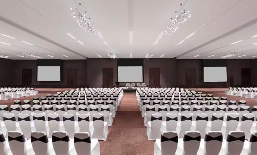 Hilton Bengaluru Embassy Manyata Business Park 2