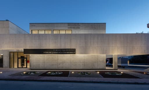 Turkan Soray Kultur Merkezi 1