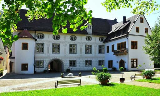 Residenzschloss der Helfensteiner 2