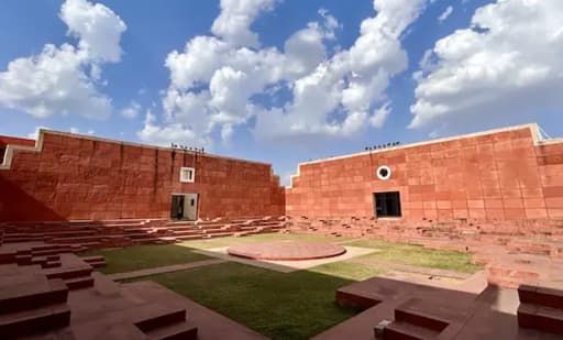 Jawahar Kala Kendra 1
