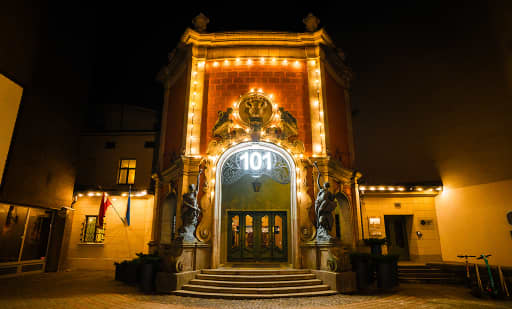 Splendid Palace 1