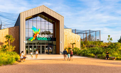 Parrot World - Le parc animalier immersif 1