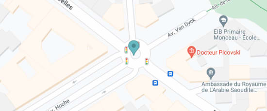 Avenue Hoche, angle rue de Courcelles, 75008