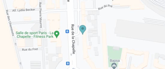 Devant le 84 rue de la Chapelle, 75018