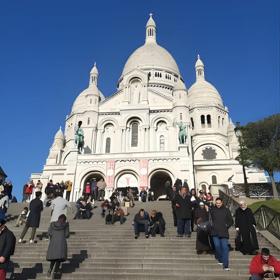 Montmartre/Sacre-Coeur/Paris- Artistic & Bohemian Epicenter 