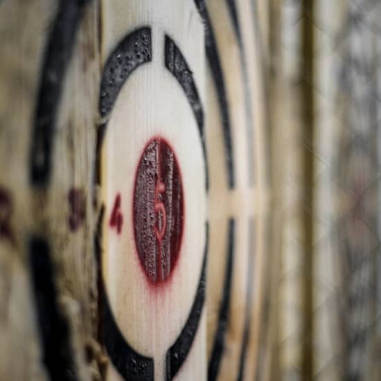 Barcelona: prueba el lanzamiento de hachas y el hidromiel artesanal