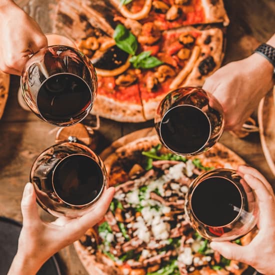 Espacio Vino: Pizza con vino