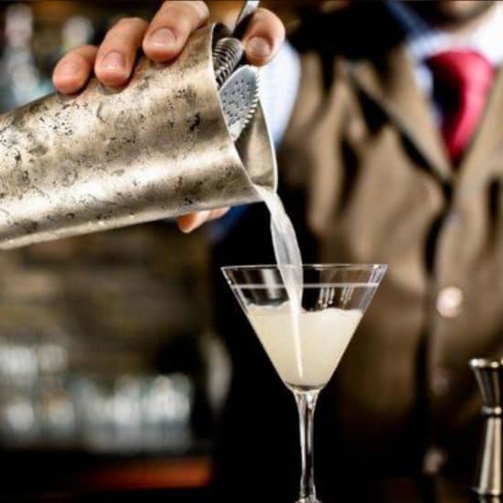 Mixology 101: The Art of the Classic Cocktail in Seattle