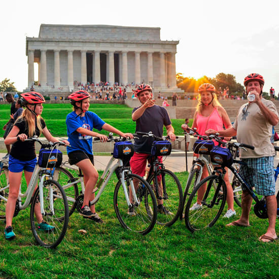 Washington DC: Monuments at Night Bike Tour