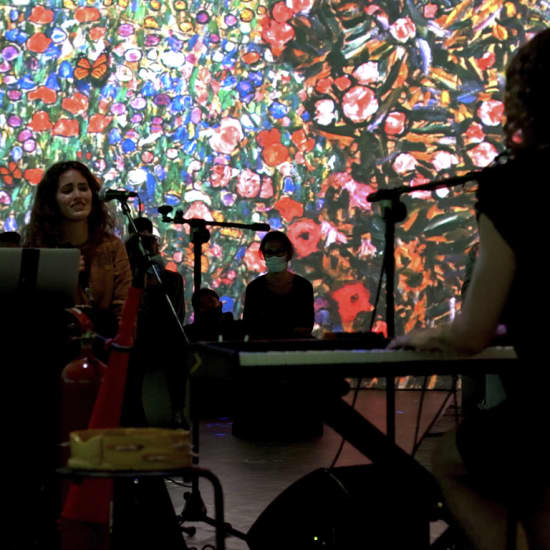 Kabarett Fledermaus: concierto de Delafé dentro del arte de Klimt