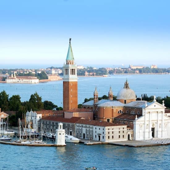 ﻿Giudecca Canal of Venice: Guided boat tour