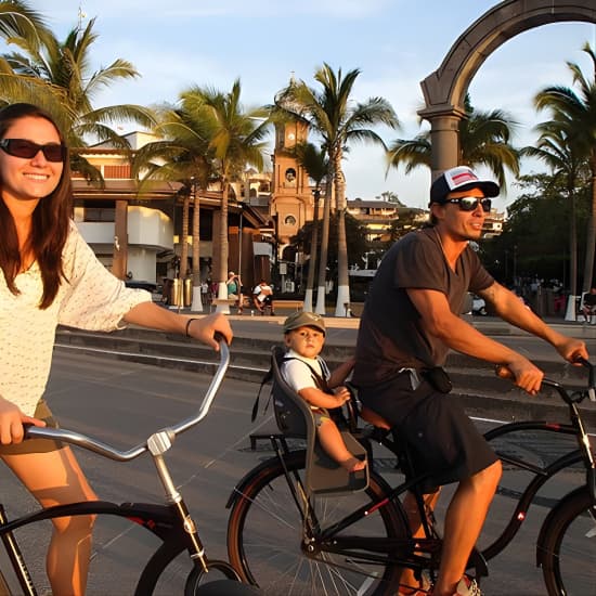 Private Tour in El Malecon Boardwalk Bike Ride