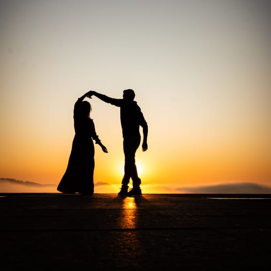 Sesión de Baile con Música Romántica
